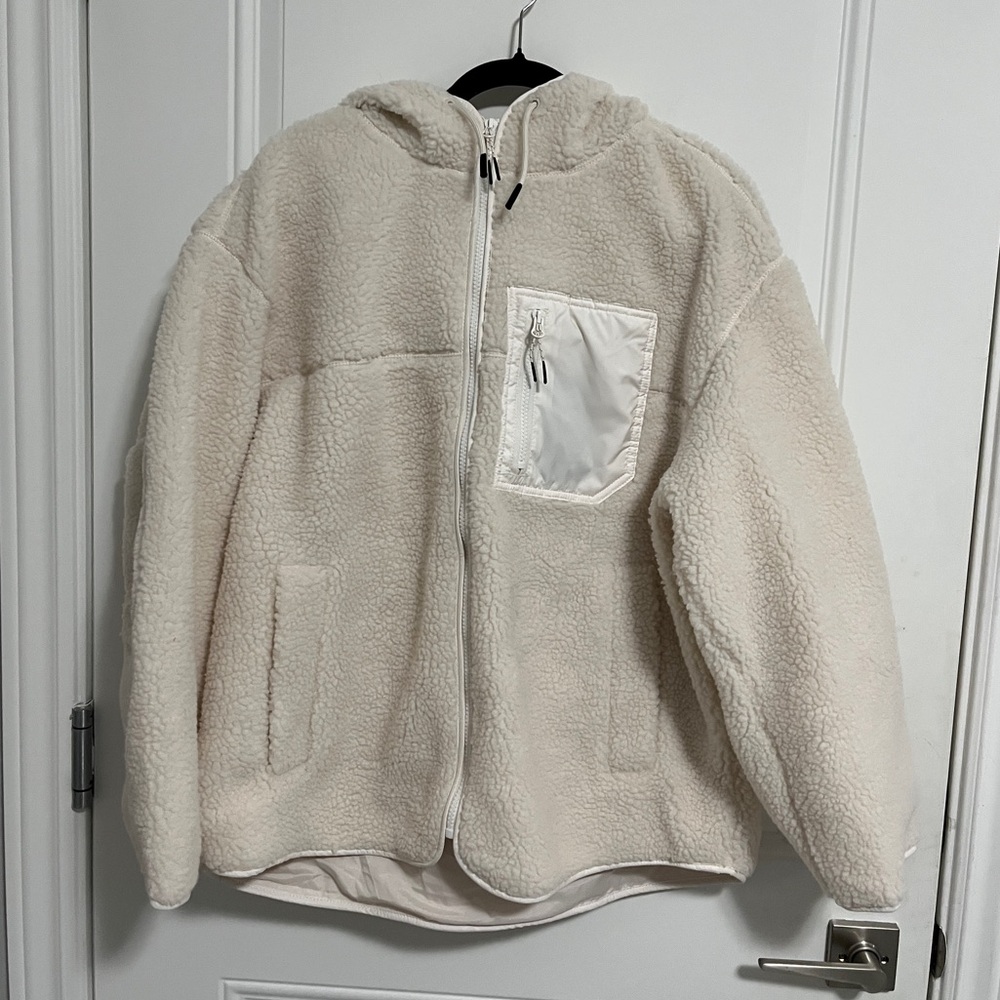 NWT - H&M Women’s Hooded Teddy Bear Fleece Jacket - Size L